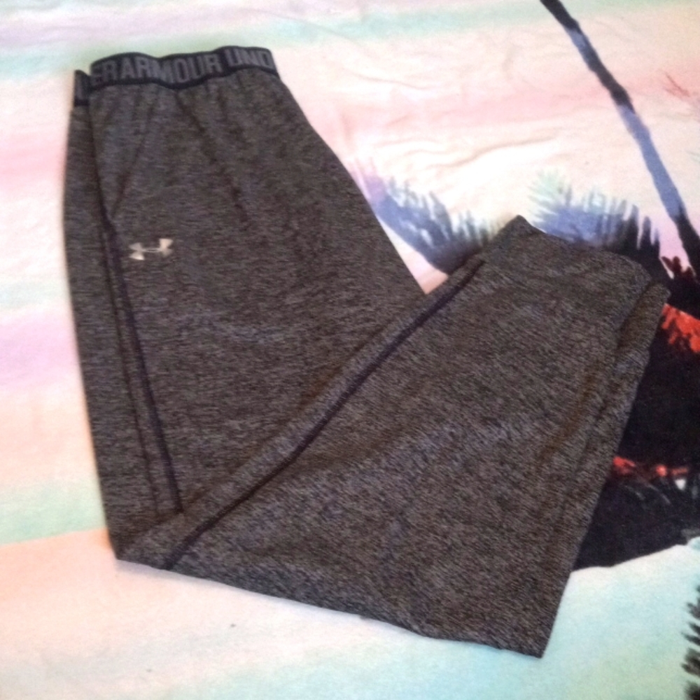 NWOT Under Armour Joggers, Medium